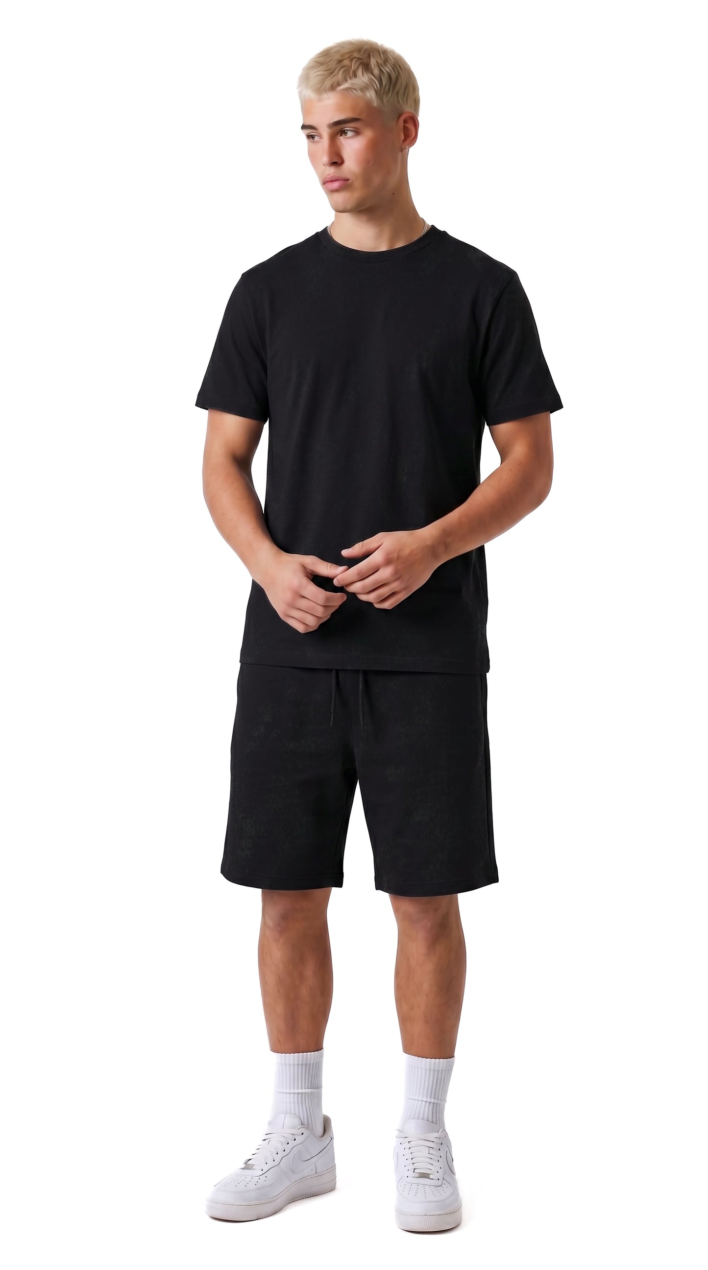 Ensemble short et t-shirt homme Morpheus Noir STYCLOV au style minimaliste avec coupe moderne et confort au quotidien.