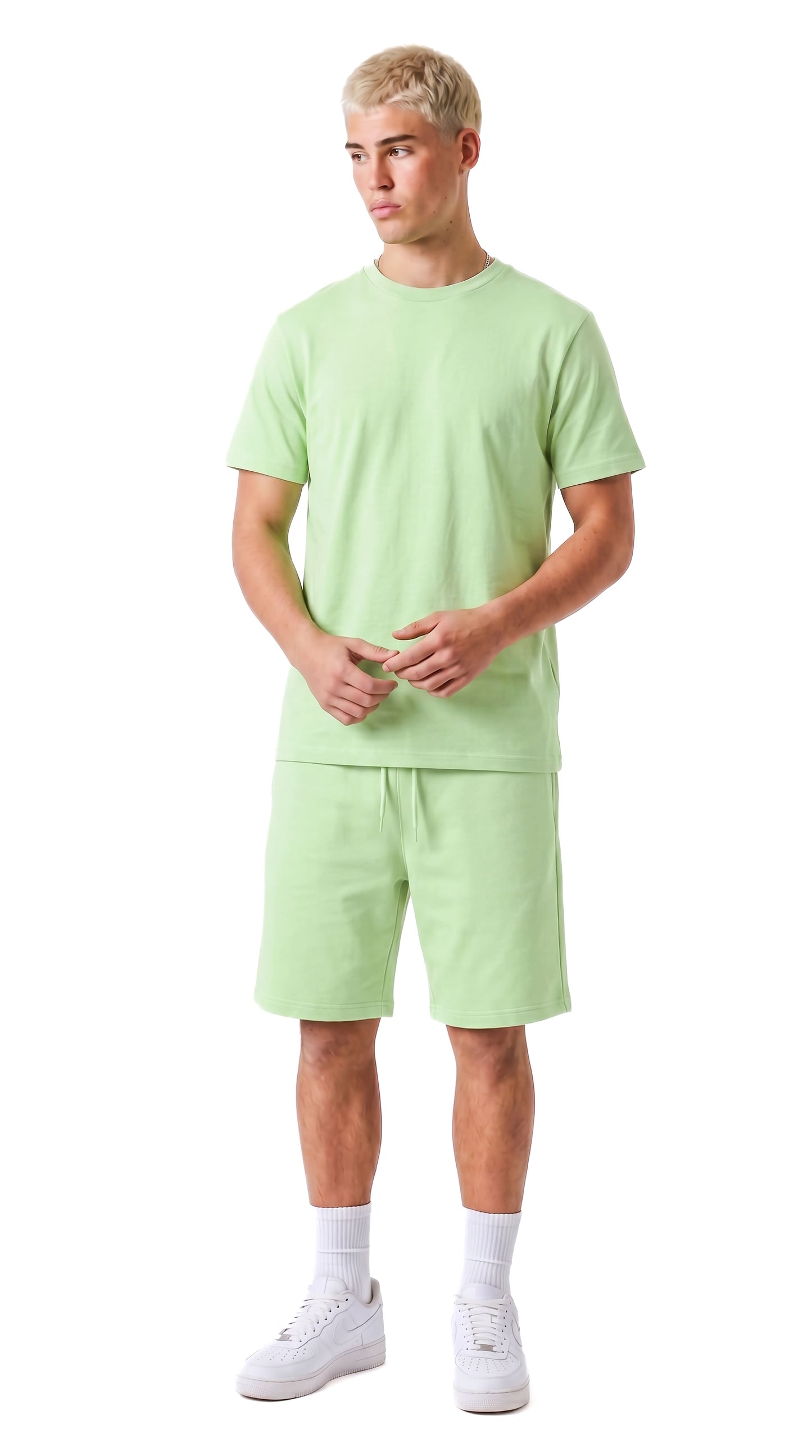 Ensemble short et t-shirt homme Morpheus Pistache STYCLOV au style minimaliste avec coupe moderne et confort au quotidien.