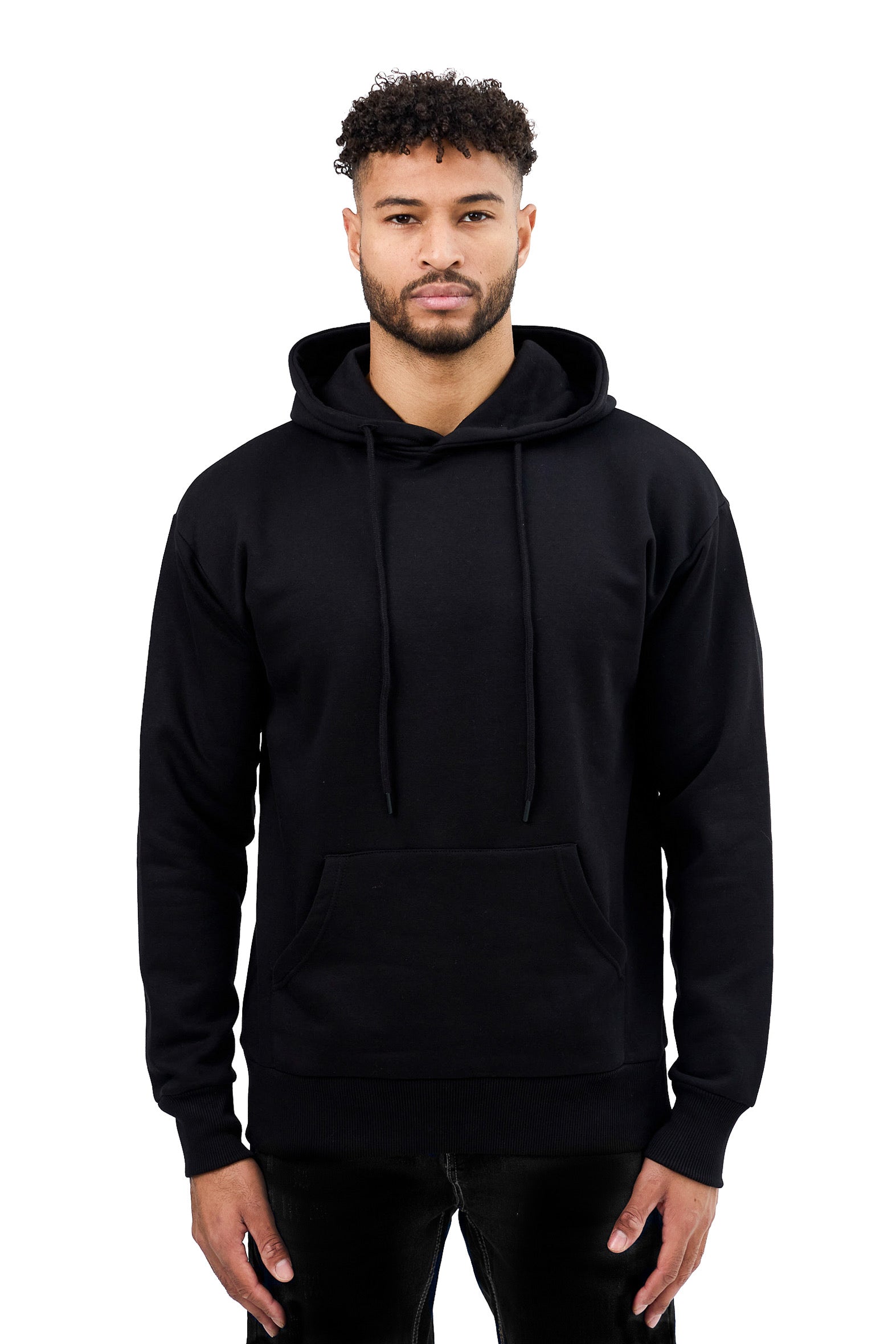 Hoodie homme Noir STYCLOV avec sweat à capuche moderne, coupe confortable et style streetwear premium.