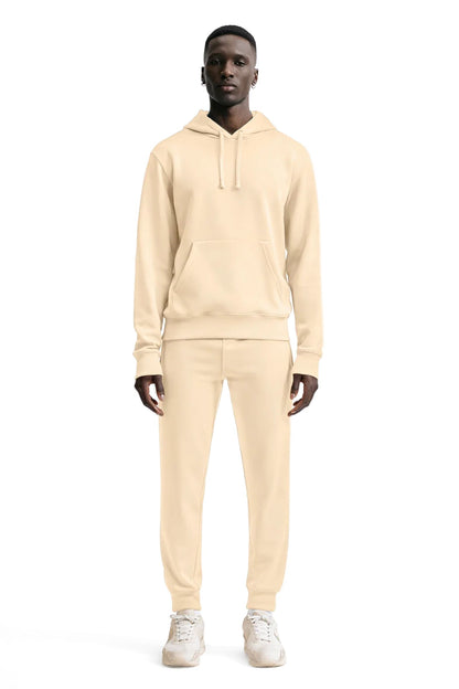 Ensemble survêtement homme Beige STYCLOV avec veste et pantalon assortis au style streetwear premium et confortable.