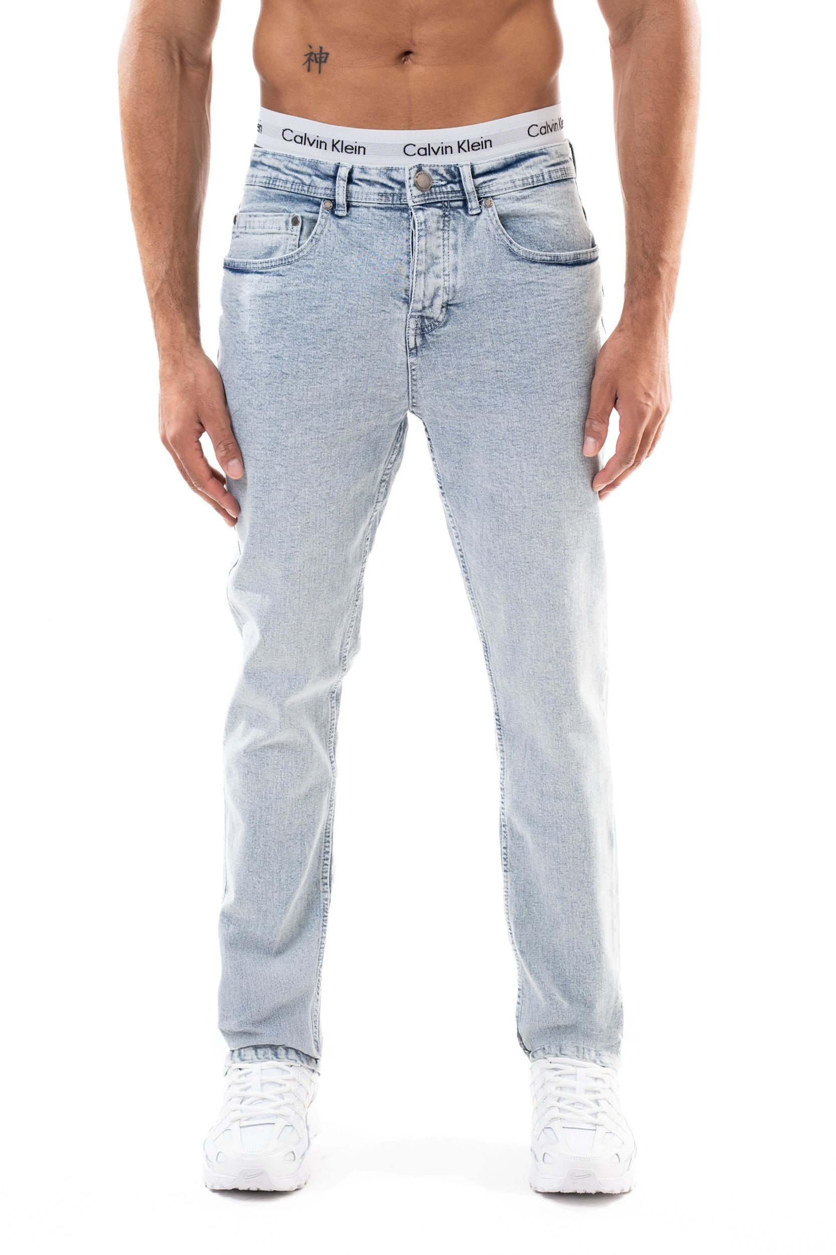 Jean slim homme BI 215 clair, vue de face – STYCLOV