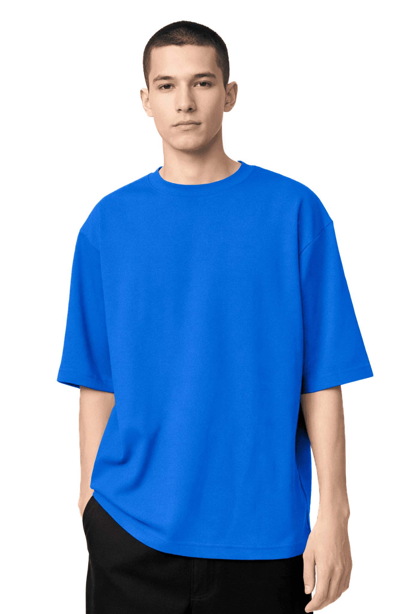 Homme portant le T-shirt OKEN Oversize 230 GSM, plusieurs coloris disponibles, STYCLOV, au style streetwear moderne.